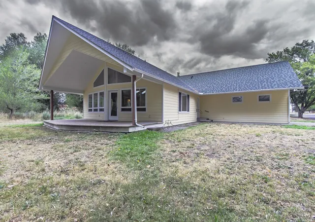 Photo 2 of Single family home for sale at 216 South 3rd St W St, Chewelah, WA 99109 | MLS# 202623926 | Listing updated on 2026-09-15