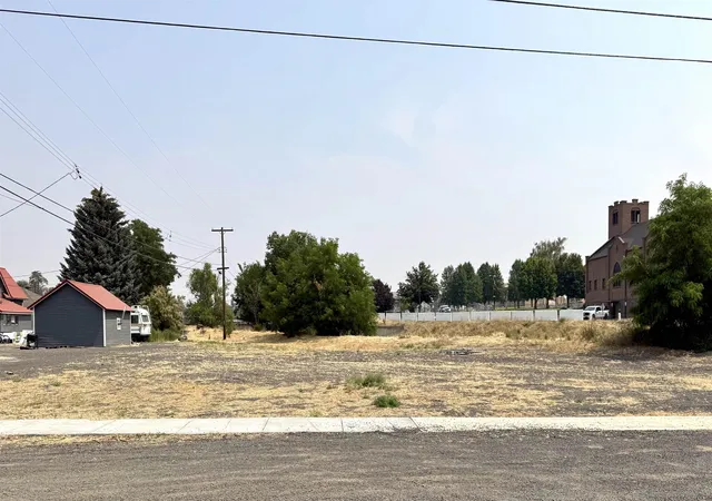 Photo 4 of Land for sale at Tbd S Division St, Odessa, WA 99159 | MLS# 202623929 | Listing updated on 2026-09-15