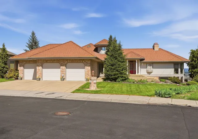 Photo 2 of Single family home for sale at 9108 N Kensington Dr, Spokane, WA 99208 | MLS# 202623934 | Listing updated on 2026-09-16