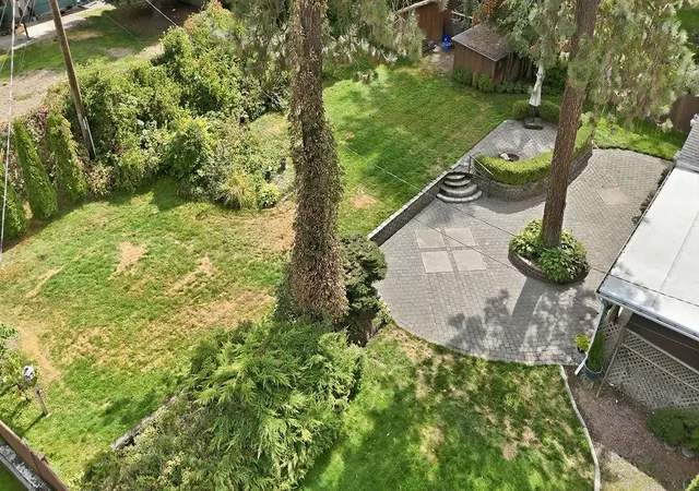 Photo 2 of Single family home for sale at 7402 N Country Homes Blvd, Spokane, WA 99208 | MLS# 202623937 | Listing updated on 2026-09-16