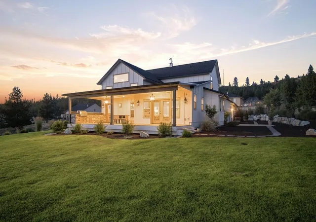 Single family home for sale at 60872 Westview Dr, Nine Mile Falls, WA 99026 | MLS# 202623945