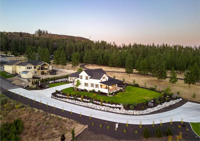 Photo 2 of Single family home for sale at 60872 Westview Dr, Nine Mile Falls, WA 99026 | MLS# 202623945 | Listing updated on 2026-09-16