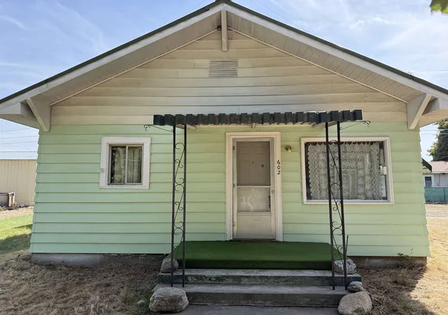Photo 1 of Single family home for sale at 602 Se Trinity Ave, Wilbur, WA 99185 | MLS# 202623947 | Listing updated on 2026-09-16