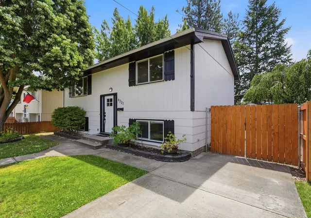 Photo 1 of Single family home for sale at 4221 W Everett Ave, Spokane, WA 99205 | MLS# 202623949 | Listing updated on 2026-09-16
