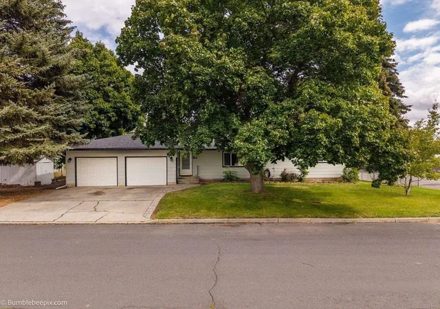 Photo 2 of Single family home for sale at 405 Dubois St, Cheney, WA 99004 | MLS# 202623963 | Listing updated on 2026-09-16