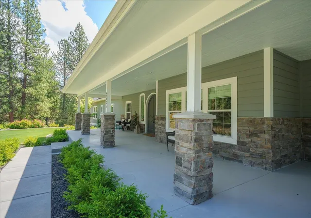 Photo 3 of Single family home for sale at 2625 S Stateline Rd, Liberty Lake, WA 99019 | MLS# 202623968 | Listing updated on 2026-09-16