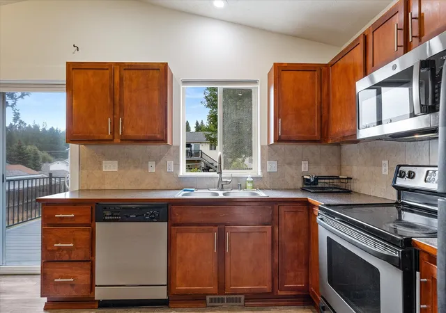 Photo 4 of Single family home for sale at 4624 E 14th Avenue, Spokane Valley, WA 99212 | MLS# 202623971 | Listing updated on 2026-09-16