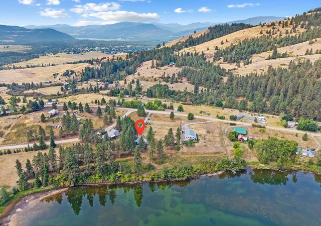 Photo 3 of Single family home for sale at 943 Mission Lake Rd, Kettle Falls, WA | MLS# 202623975 | Listing updated on 2026-10-06