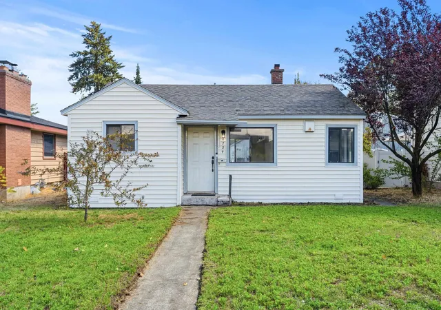 Photo 1 of Single family home for sale at 4724 N Maple St, Spokane, WA 99205 | MLS# 202623984 | Listing updated on 2026-09-16