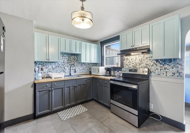 Photo 2 of Multi family home for sale at 420 W Shannon Ave, Spokane, WA 99205 | MLS# 202623990 | Listing updated on 2026-09-16