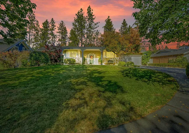 Photo 2 of Sale Pending at 1021 E 26th Avenue, Spokane, WA 99203 | MLS# 202623995 | Listing updated on 2026-10-09