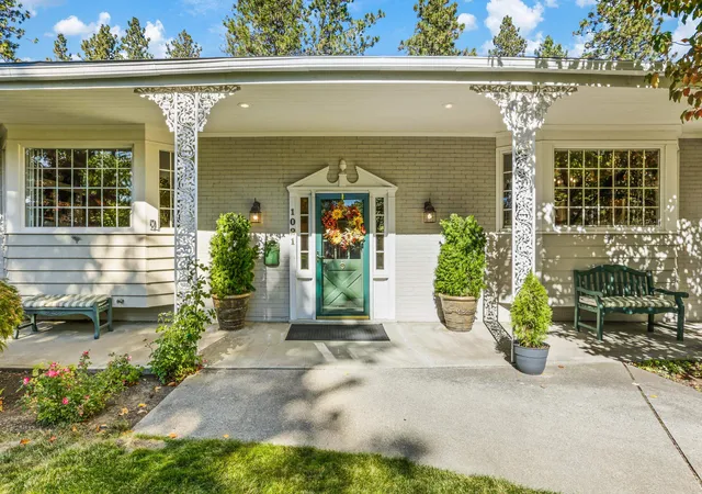 Photo 3 of Sale Pending at 1021 E 26th Avenue, Spokane, WA 99203 | MLS# 202623995 | Listing updated on 2026-10-09
