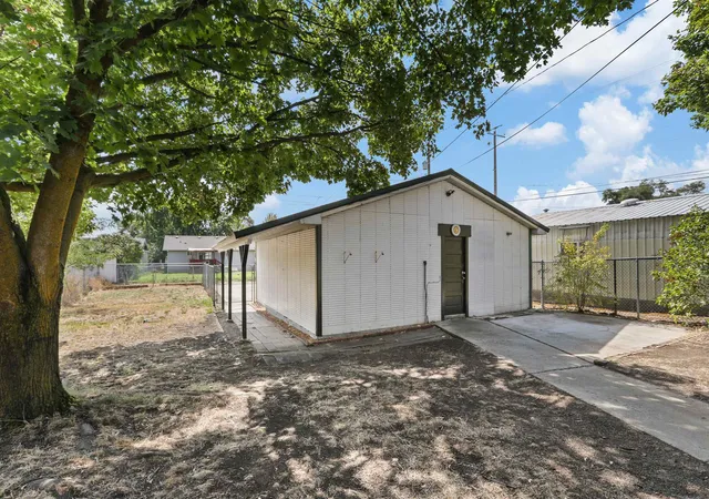 Photo 22 of Single family home for sale at 2908 E Cleveland Ave, Spokane, WA 99207 | MLS# 202624003 | Listing updated on 2026-10-08