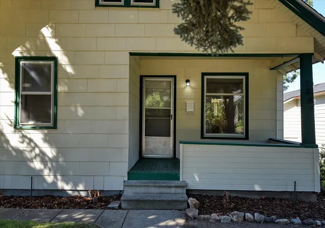 Photo 2 of Single family home for sale at 2809 E 18th Avenue, Spokane, WA 99223 | MLS# 202624010 | Listing updated on 2026-09-16