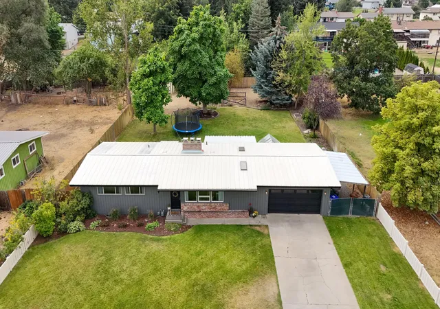 Photo 3 of Single family home for sale at 12022 E Skyview Ave, Spokane Valley, WA 99206 | MLS# 202624014 | Listing updated on 2026-09-17