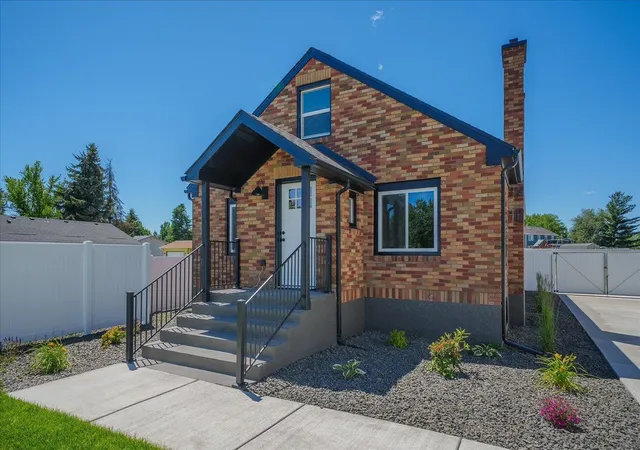 Photo 1 of Single family home for sale at 1005 S Century Rd, Spokane Valley, WA 99037 | MLS# 202624019 | Listing updated on 2026-10-07