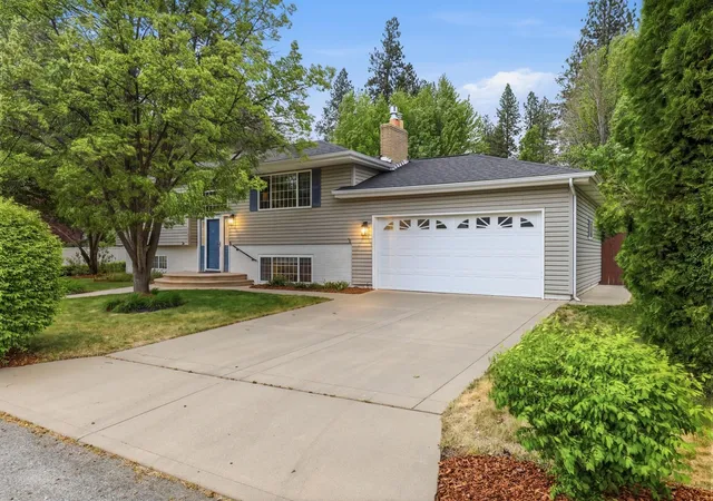 Photo 3 of Single family home for sale at 11905 E 22nd Avenue, Spokane Valley, WA 99206 | MLS# 202624026 | Listing updated on 2026-09-17