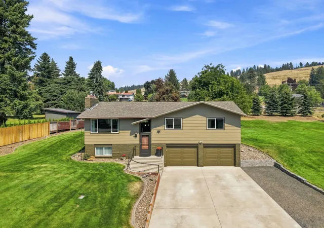 Photo 4 of Single family home for sale at 11007 E Rockwell Ave, Spokane, WA 99206 | MLS# 202624035 | Listing updated on 2026-10-22