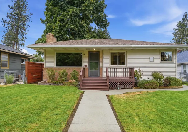 Photo 1 of Sale Pending at 3728 W Hoffman Ave, Spokane, WA 99205 | MLS# 202624039 | Listing updated on 2026-10-01