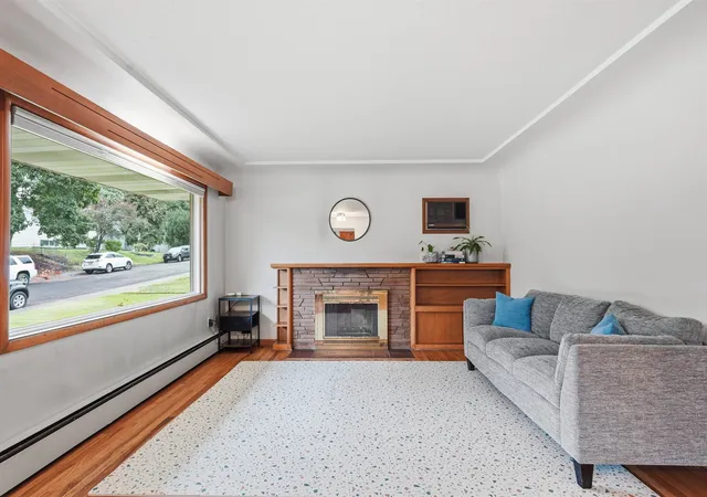 Photo 3 of Sale Pending at 3728 W Hoffman Ave, Spokane, WA 99205 | MLS# 202624039 | Listing updated on 2026-10-01