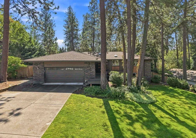 Photo 1 of Single family home for sale at 1924 E 23rd Avenue, Spokane, WA 99203 | MLS# 202624042 | Listing updated on 2026-10-07