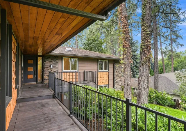 Photo 3 of Single family home for sale at 1924 E 23rd Avenue, Spokane, WA 99203 | MLS# 202624042 | Listing updated on 2026-10-07