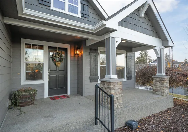 Photo 2 of Sale Pending at 1602 S Cyn Woods Ln, Spokane, WA | MLS# 202624045 | Listing updated on 2026-10-06