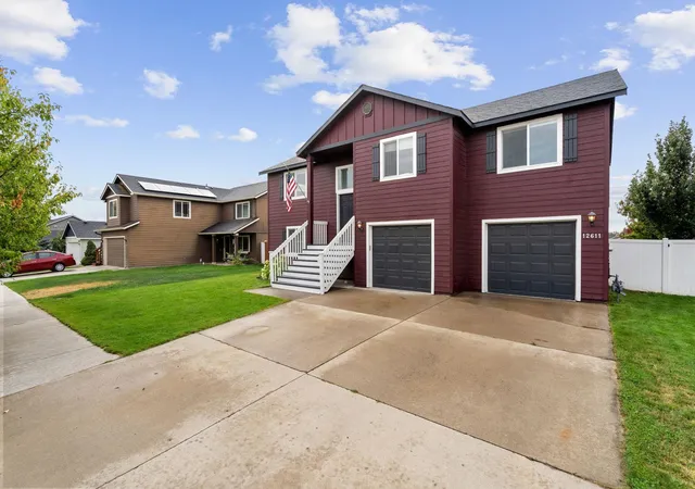 Photo 3 of Single family home for sale at 12611 W Pacific Ct, Airway Heights, WA 99001 | MLS# 202624049 | Listing updated on 2026-09-17