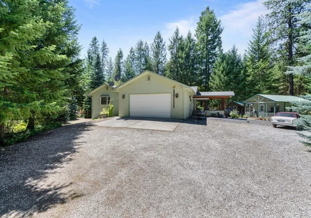 Photo 2 of Single family home for sale at 3853 White Pine Rd, Loon Lake, WA 99148 | MLS# 202624055 | Listing updated on 2026-09-17