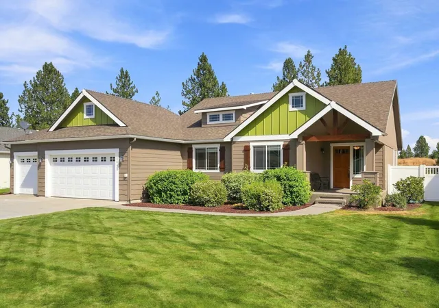 Photo 1 of Single family home for sale at 204 N Helstrom St, Deer Park, WA 99006 | MLS# 202624057 | Listing updated on 2026-09-29