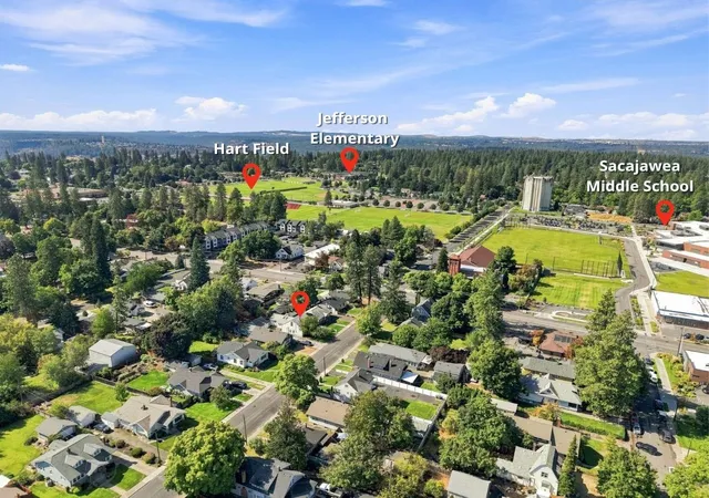 Photo 3 of Single family home for sale at 616 E 33rd Avenue, Spokane, WA 99203 | MLS# 202624060 | Listing updated on 2026-10-01
