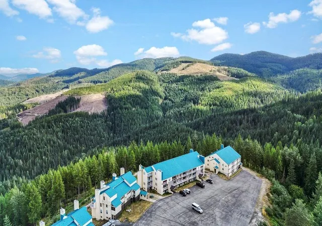 Photo 1 of Sale Pending at 28600 N Mt Spokane Park Dr, Mead, WA 99021 | MLS# 202624071 | Listing updated on 2026-09-24