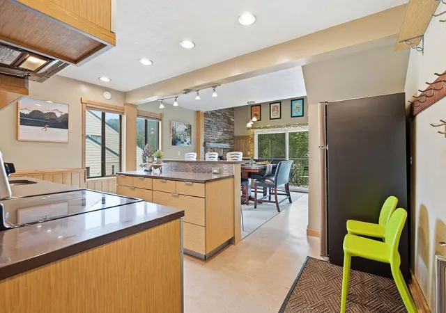 Photo 3 of Sale Pending at 28600 N Mt Spokane Park Dr, Mead, WA 99021 | MLS# 202624071 | Listing updated on 2026-09-24