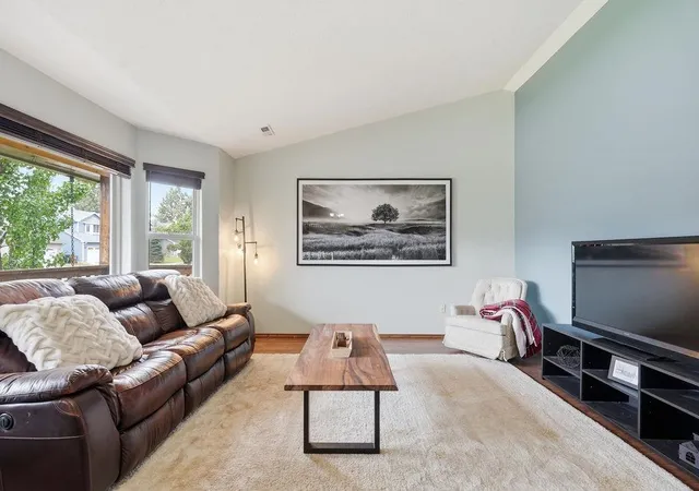Photo 4 of Single family home for sale at 4201 E 33rd Avenue, Spokane, WA 99223 | MLS# 202624074 | Listing updated on 2026-10-01