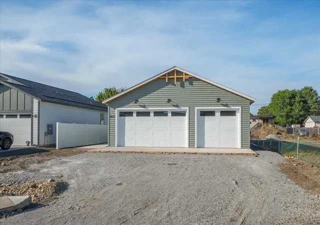 Photo 3 of Single family home for sale at 8117 E Baldwin Ave, Spokane Valley, WA 99212 | MLS# 202624093 | Listing updated on 2026-09-17