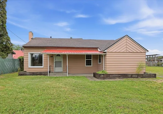 Photo 2 of Single family home for sale at 19 N Conklin Rd, Spokane Valley, WA 99037 | MLS# 202624107 | Listing updated on 2026-09-18