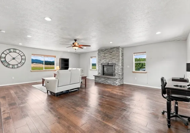 Photo 3 of Single family home for sale at 5284 S Wallbridge Rd, Deer Park, WA 99006 | MLS# 202624109 | Listing updated on 2026-09-22