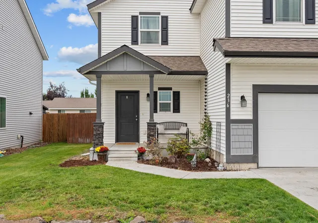 Photo 3 of Single family home for sale at 236 S Cameo Ave, Deer Park, WA 99006 | MLS# 202624112 | Listing updated on 2026-09-22