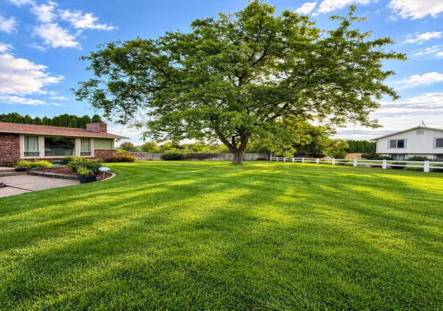 Photo 2 of Single family home for sale at 14921 E 17th Court, Spokane Valley, WA 99037 | MLS# 202624114 | Listing updated on 2026-09-18