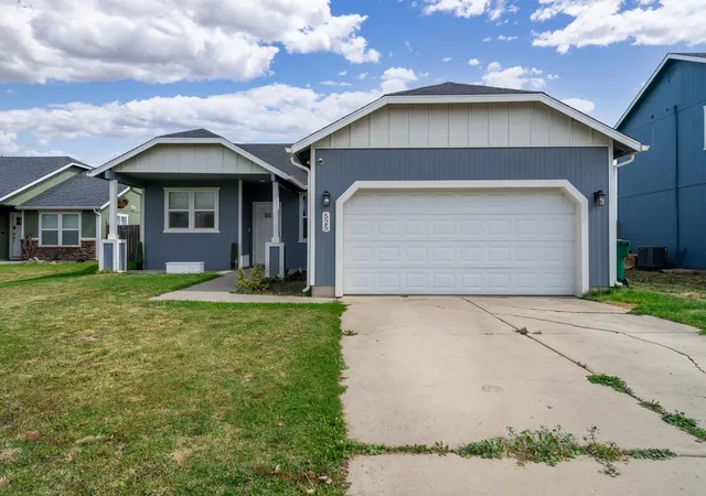 Photo 3 of Single family home for sale at 525 S Solar St, Airway Heights, WA 99001 | MLS# 202624119 | Listing updated on 2026-09-18