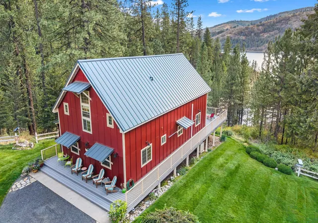 Photo 1 of Single family home for sale at 6472 Enterprise Rd, Fruitland, WA 99129 | MLS# 202624130 | Listing updated on 2026-09-18