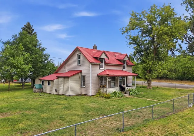 Photo 3 of Sale Pending at 4452 N Swenson Rd, Clayton, WA 99110 | MLS# 202624137 | Listing updated on 2026-09-24