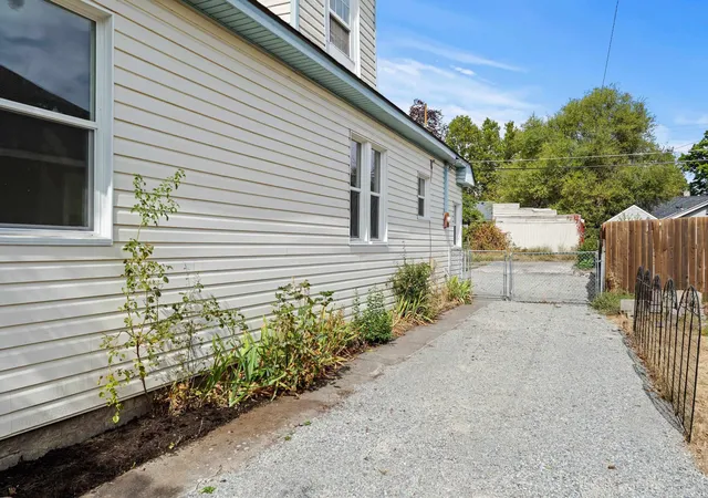 Photo 40 of Single family home for sale at 2001 E Dalton Ave, Spokane, WA 99207 | MLS# 202624143 | Listing updated on 2026-10-07