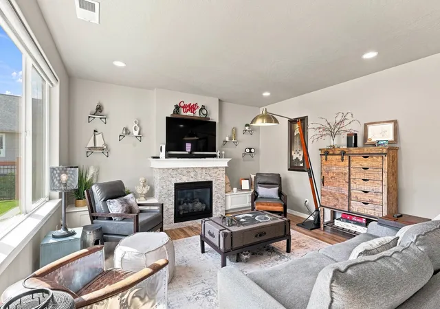 Photo 3 of Single family home for sale at 9302 N Linden Ln, Spokane, WA 99208 | MLS# 202624144 | Listing updated on 2026-09-18