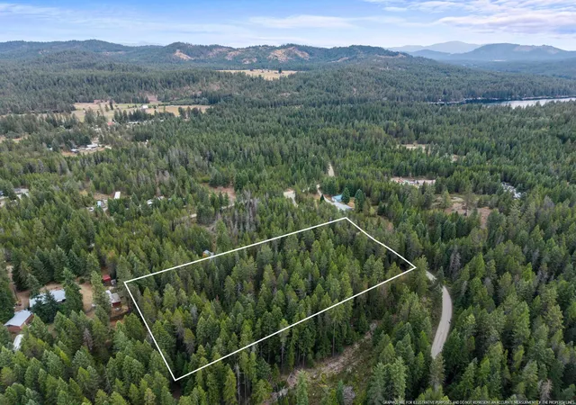 Photo 4 of Sale Pending at 576 Buck Crk Rd, Newport, WA 99156 | MLS# 202624153 | Listing updated on 2026-09-20
