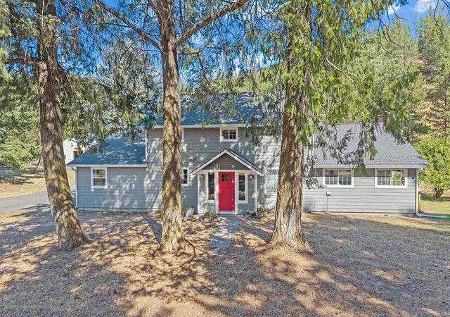 Single family home for sale at 3050 Red Marble Rd, Chewelah, WA 99109 | MLS# 202624155