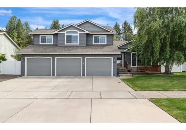 Photo 2 of Sale Pending at 8912 N James Dr, Spokane, WA 99208 | MLS# 202624160 | Listing updated on 2026-09-28