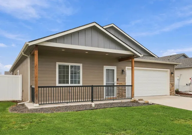 Photo 2 of Sale Pending at 1604 E Marilyn Cir, Deer Park, WA 99006 | MLS# 202624161 | Listing updated on 2026-09-20