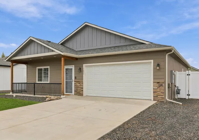 Photo 3 of Sale Pending at 1604 E Marilyn Cir, Deer Park, WA 99006 | MLS# 202624161 | Listing updated on 2026-09-20