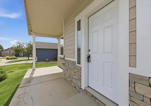 Photo 2 of Single family home for sale at 7815 N Ashley Cir, Spokane, WA 99208 | MLS# 202624163 | Listing updated on 2026-10-08